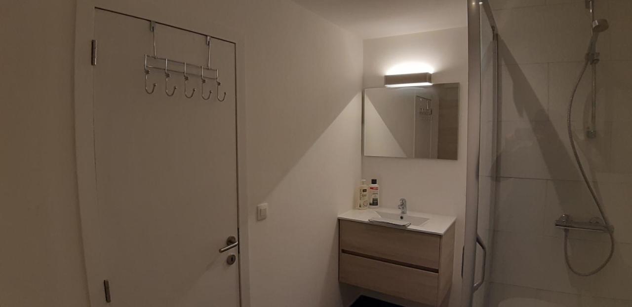 Appartement Duplex Pour 3-4 Personnes A Ciney Zewnętrze zdjęcie