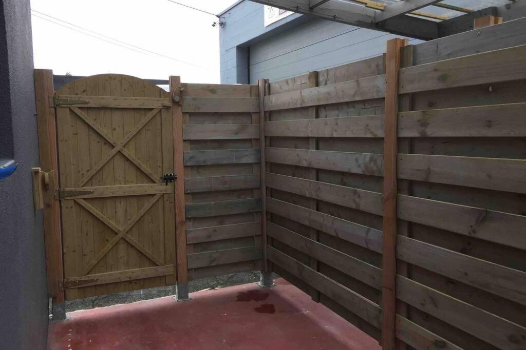 Appartement Duplex Pour 3-4 Personnes A Ciney Zewnętrze zdjęcie