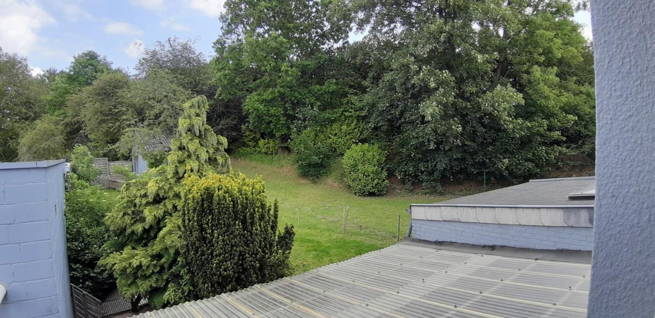 Appartement Duplex Pour 3-4 Personnes A Ciney Zewnętrze zdjęcie